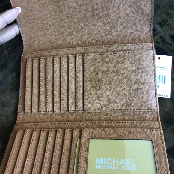 Michael Kors Trifold Wallet - Picture 3 of 4